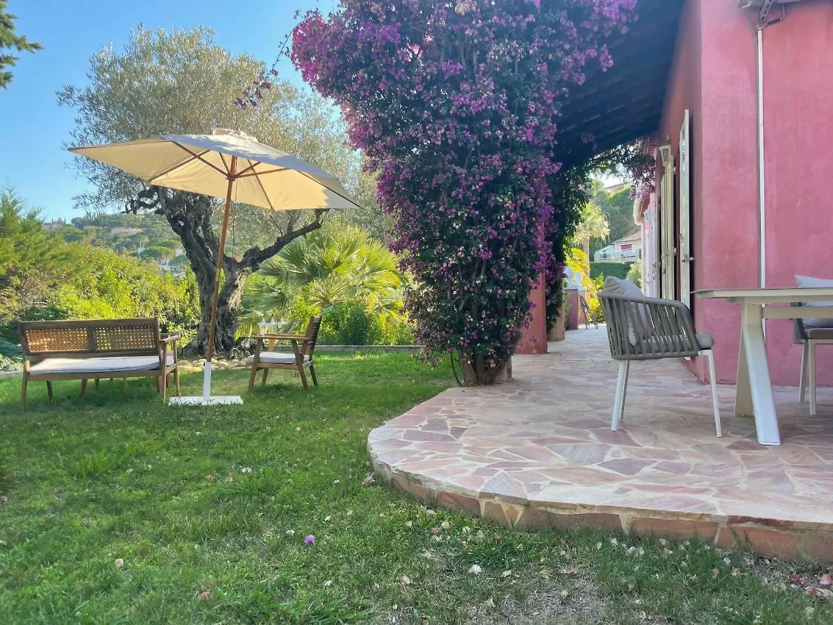 Fantastic Pool Villa 900M To The Beach; With Extravagant Big Garden Sainte-Maxime