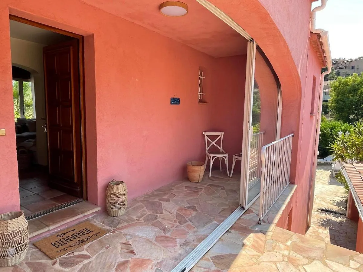 Fantastic Pool Villa 900M To The Beach; With Extravagant Big Garden Sainte-Maxime